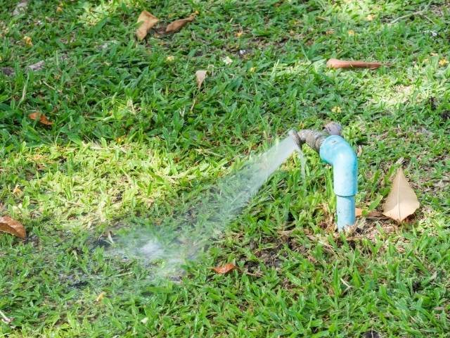Fugas agua jardin